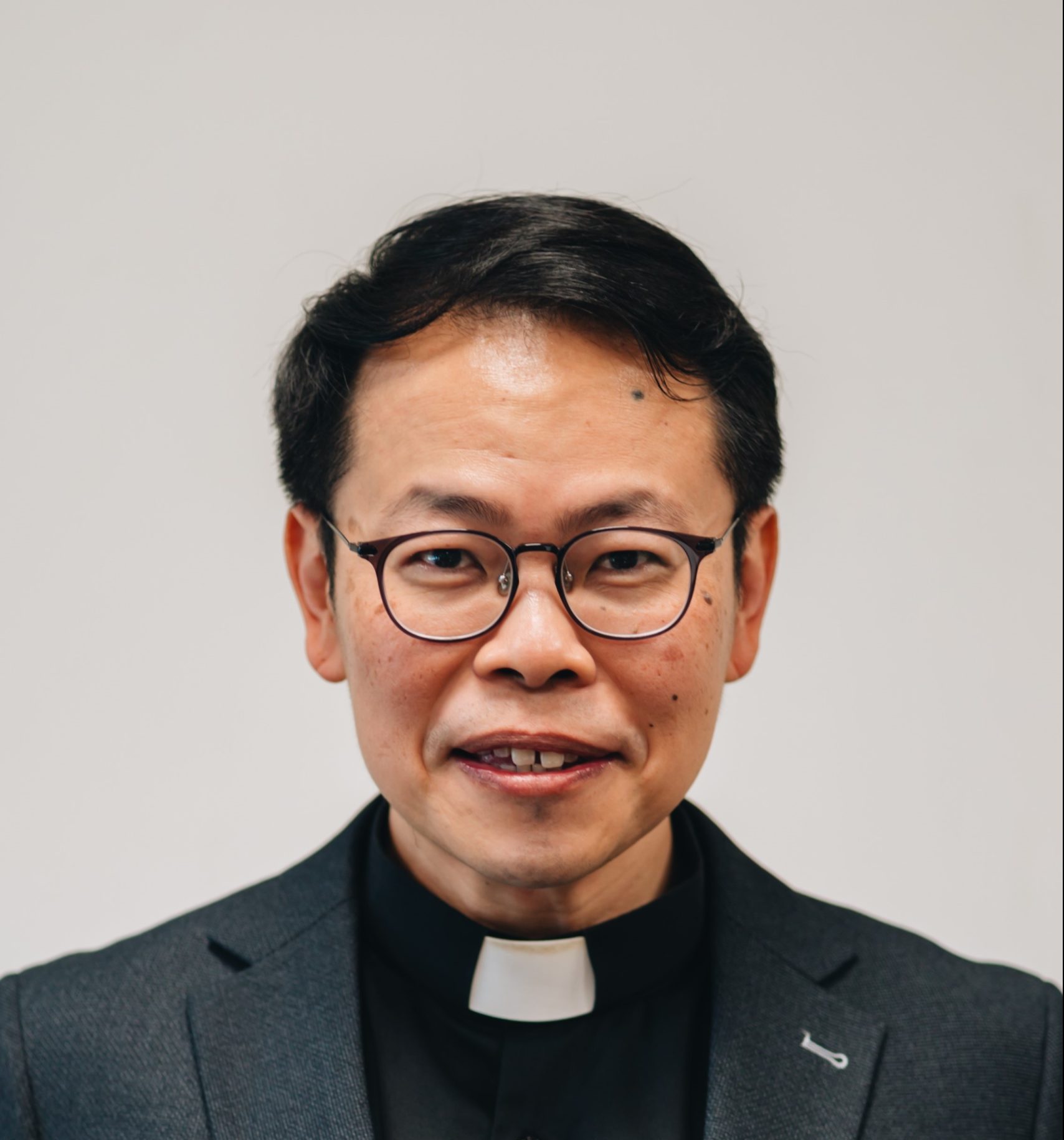 Rev Raymond Fong